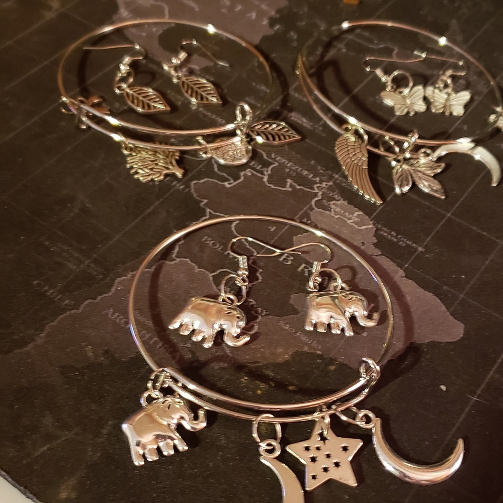 Bracelet/earring sets